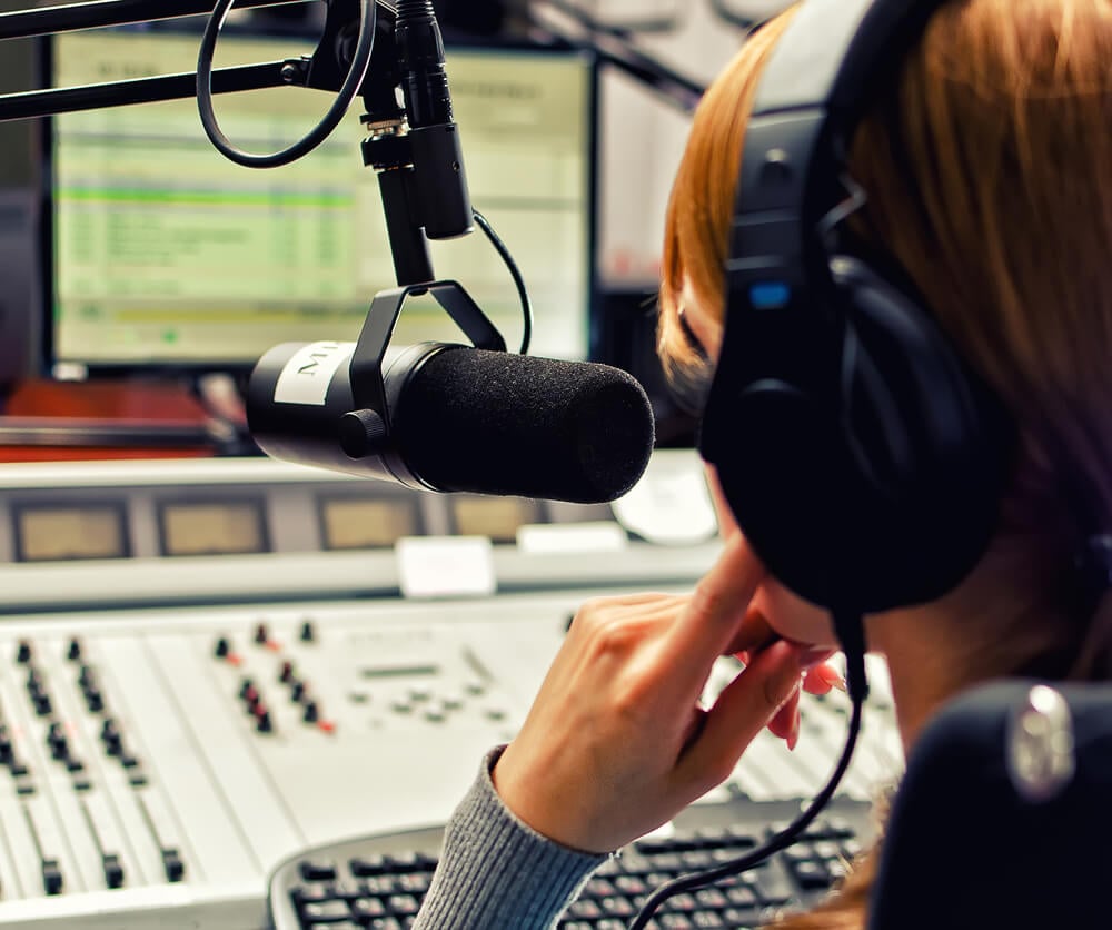 Why Your Business Should Tune into Broadcast Radio Marketing